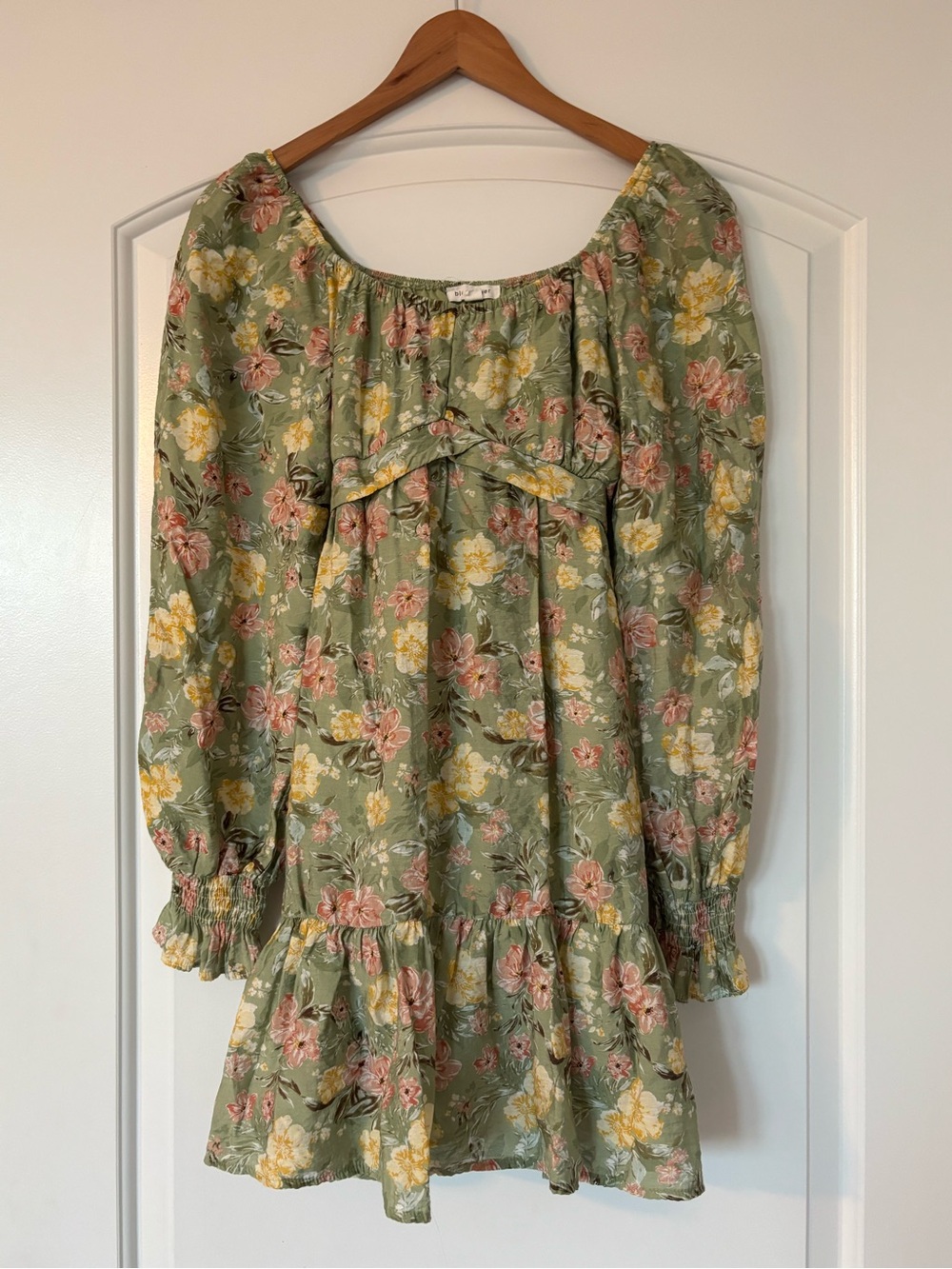 Blu Pepper Floral Mini Dress M Sage Green Long Sleeve Ruffle Trim Cottagecore